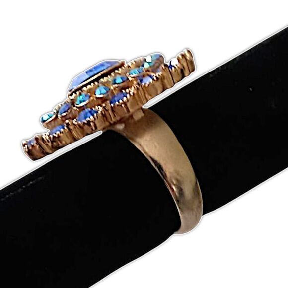 Rhinestone Large Cocktail Ring 6.75 Gold Tone Statement Medieval Mermaid Fairy. - Picture 7 of 16